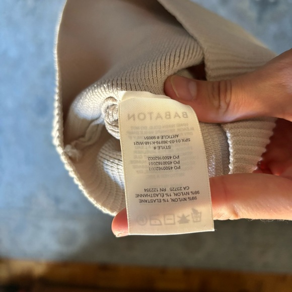 Aritzia Babaton Sculpt Knit Criss Cross Cropped Tank Sz S - Picture 5 of 6